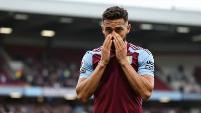 Aston Villa lose 4-0 to Brighton in the Premier League, with pundits Danny Murphy, Gabby Logan and Joe Hart calling the...