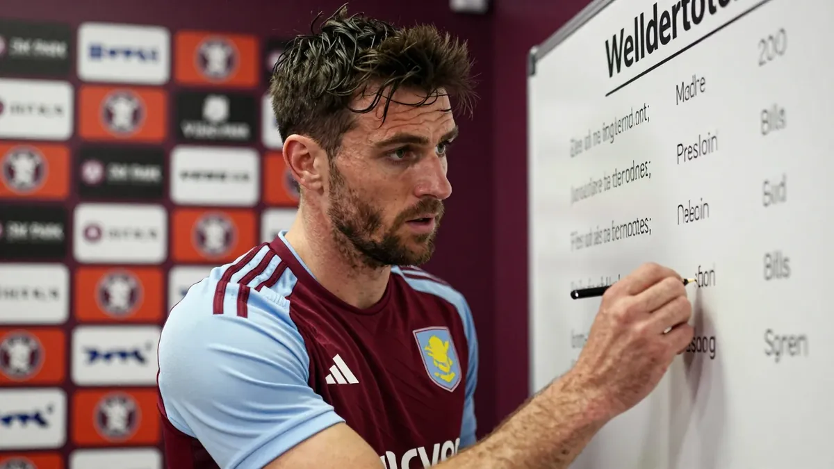 Villa target Joel Ordonez after Harwood-Bellis deal fails