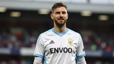 Aston Villa's Emiliano Martinez will not join Juventus
