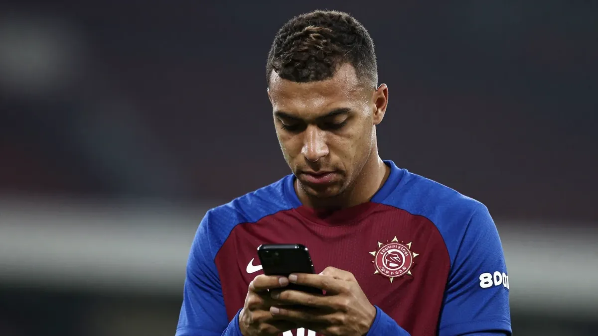 Aston Villa have made a surprise move for Manchester United's Amad Diallo, according to reports, with the club looking to...